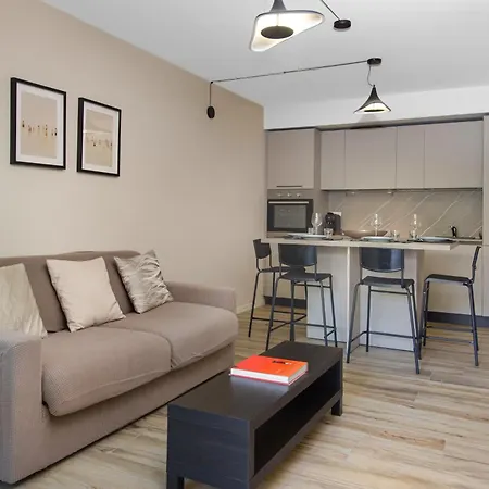 דירה Joli Confort, Clim - Emplacement Ideal מנטון